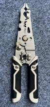 Y712 MULTIFUNCTIONAL PLIER