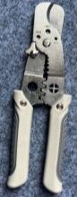 Z602 MULTIFUNCTIONAL PLIER