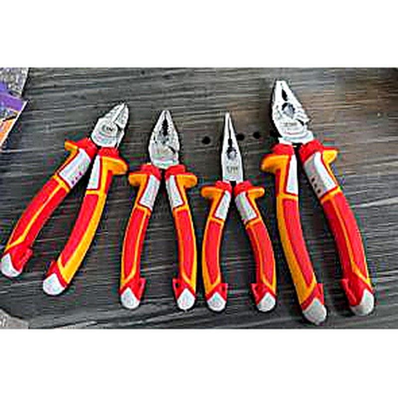 YTH B18 BOLT CUTTER 18''